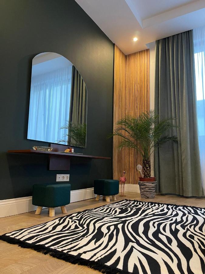 Nova Lake Apartamente Wild Jungle 사투마레 외부 사진